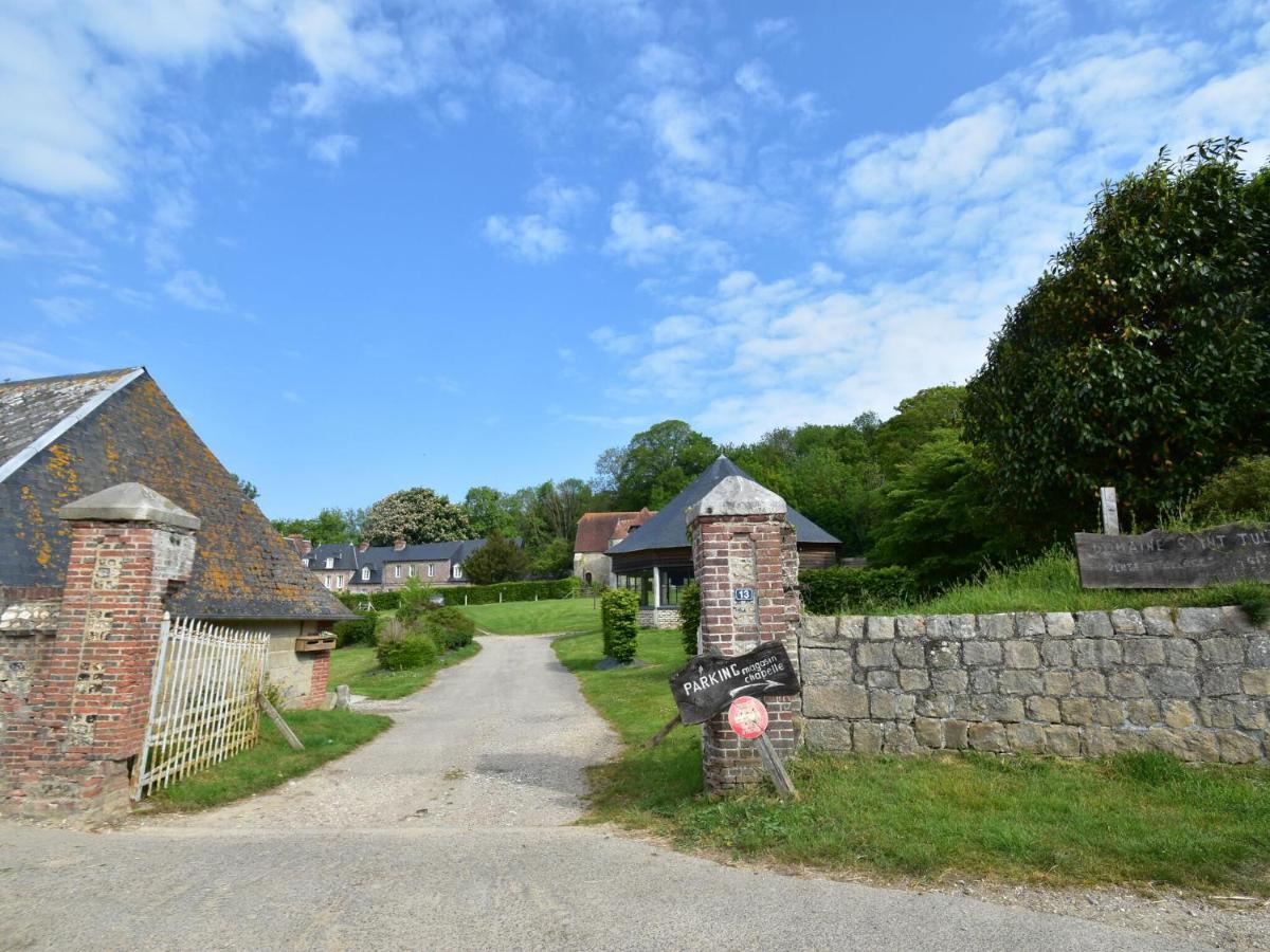 Classic Cottage In Le Bourg-Dun With Garden Exterior photo