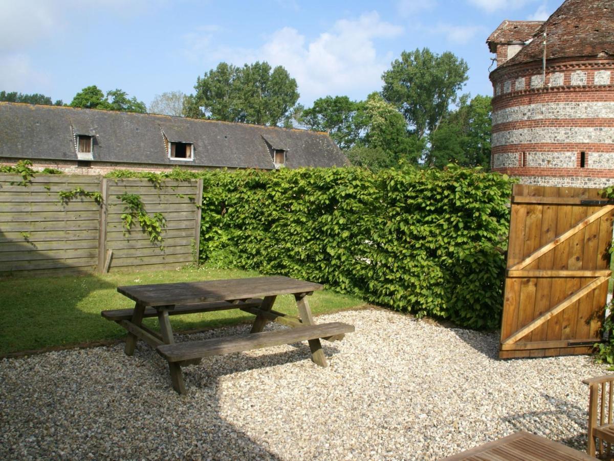 Classic Cottage In Le Bourg-Dun With Garden Exterior photo